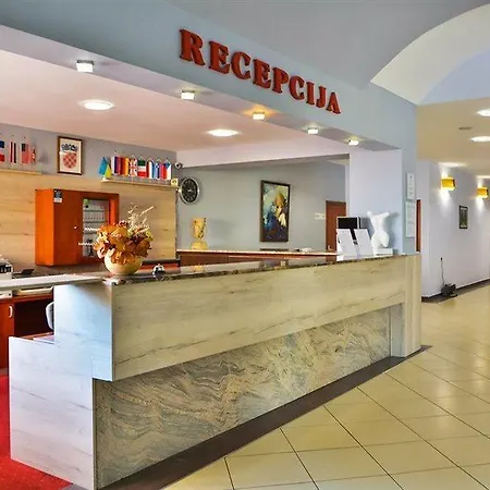 מלון Hotel Selce