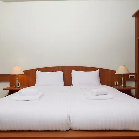 Hotel Selce 호텔