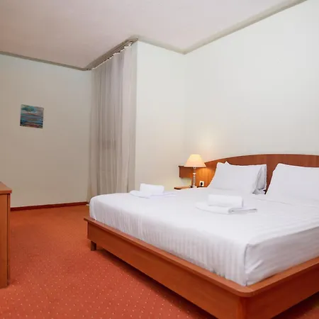 Hotel Selce 셀스
