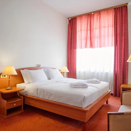 Hotel Selce 셀스