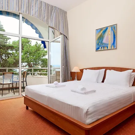 Hotel Selce 호텔 셀스