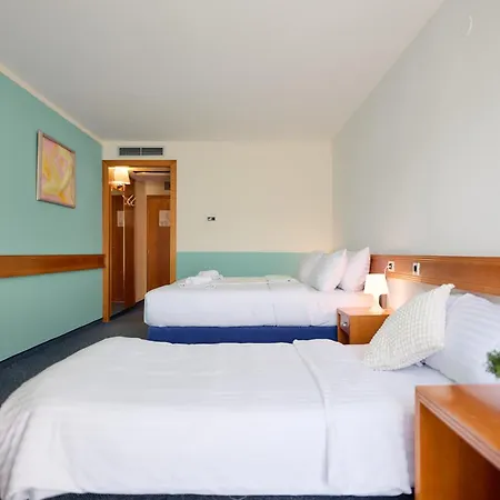호텔 Hotel Selce 3*