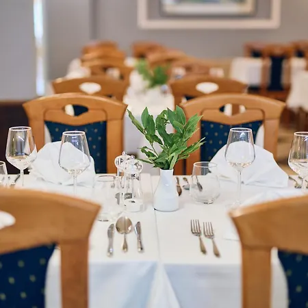 Hotel Selce 3* סלצה