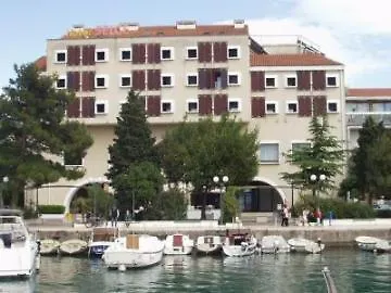 Hotel Selce 3*