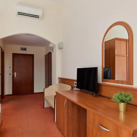 Hotel Selce 3*