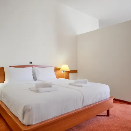 Hotel Selce فندق 3*