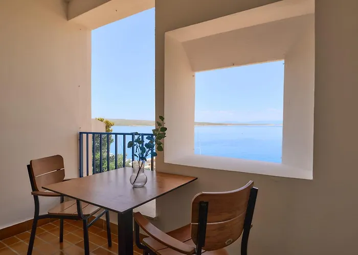 Отель Hotel Selce 3*